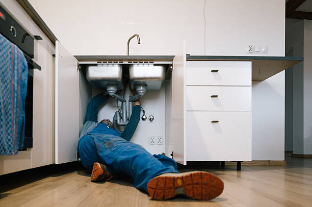 Professional Plumbing technician working in Damascus, OH